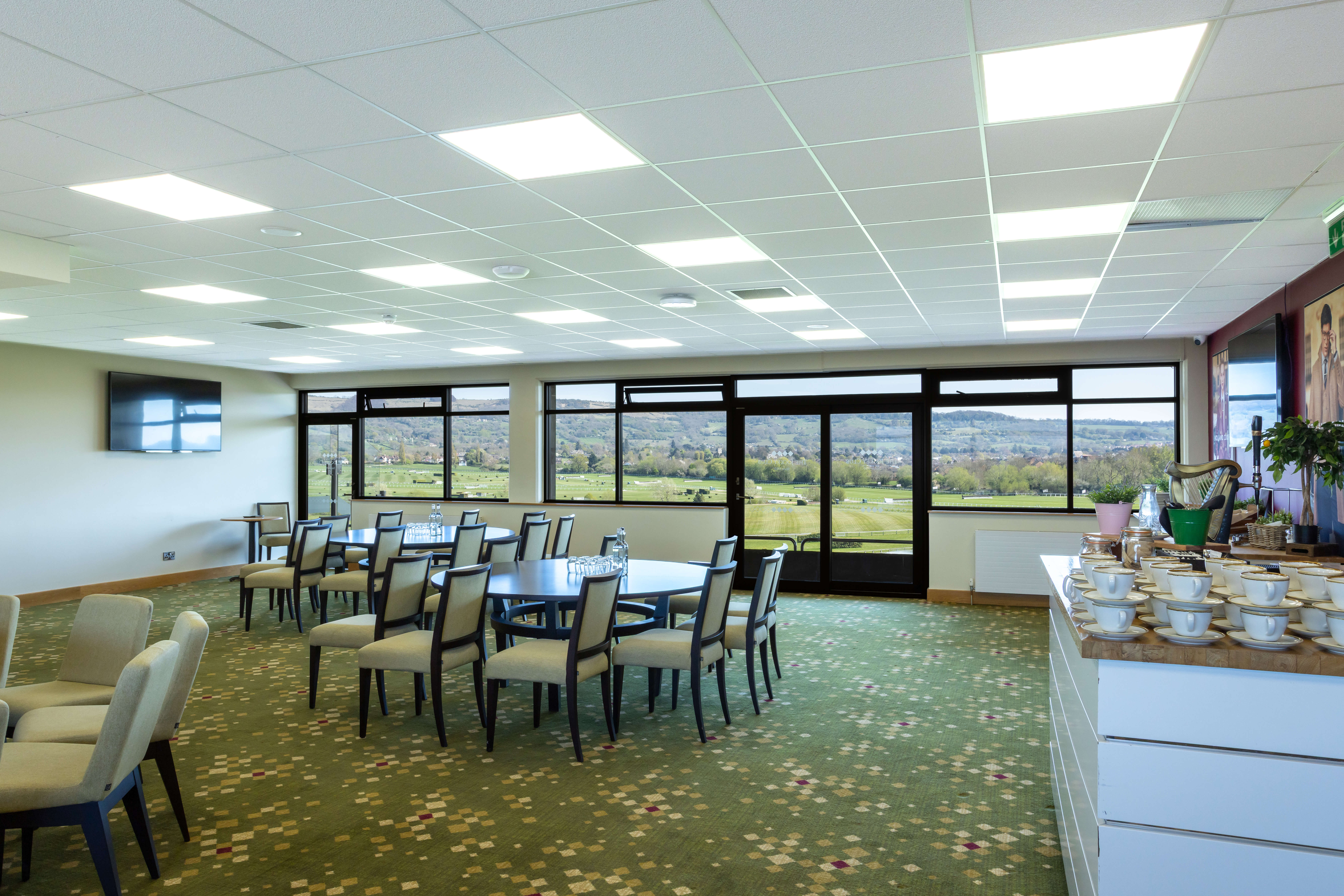 JockeyClub_HattonsGrace_01_5960.jpg